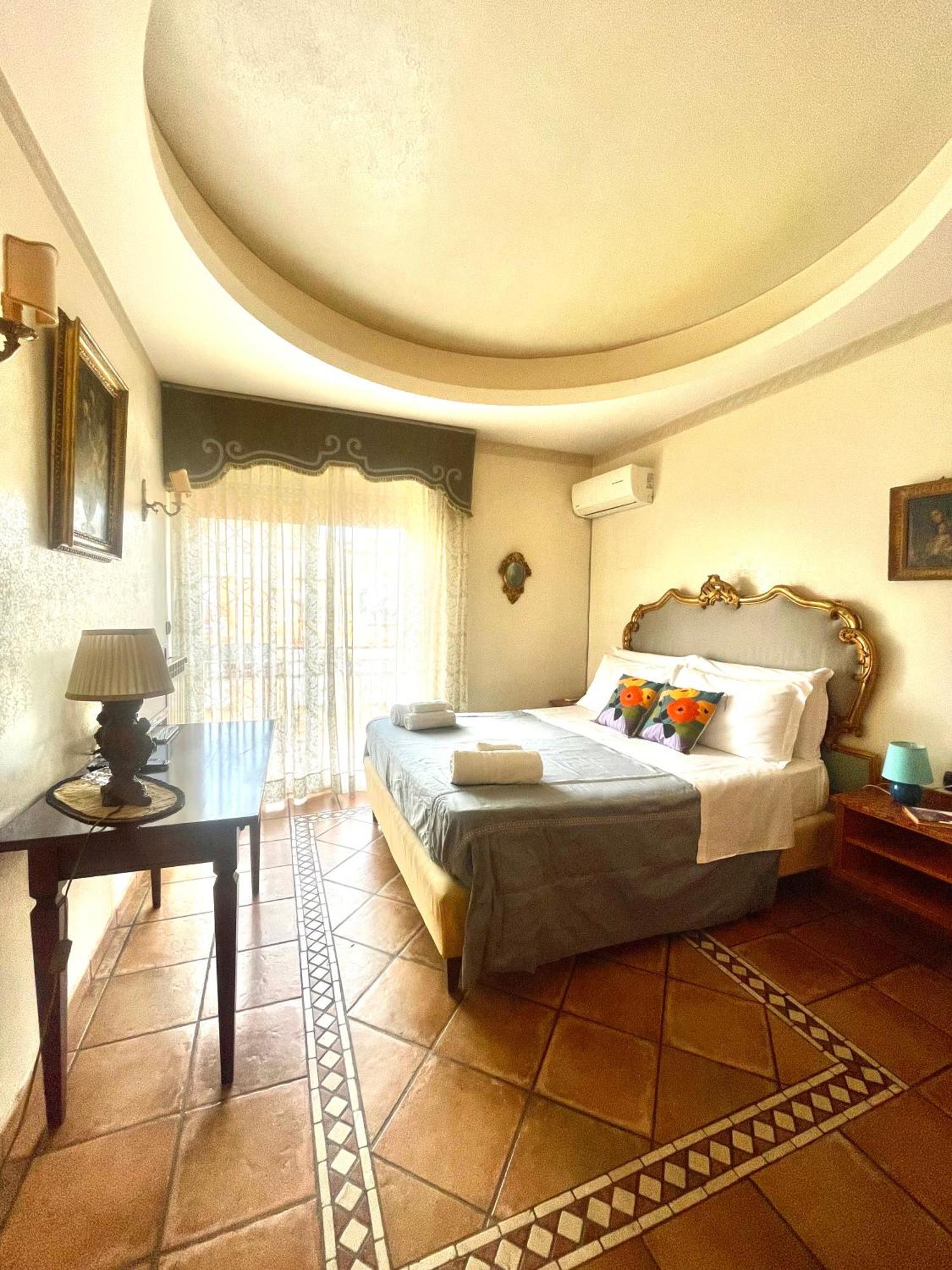 La Casa Di Erica Bed & Breakfast Naples Exterior photo